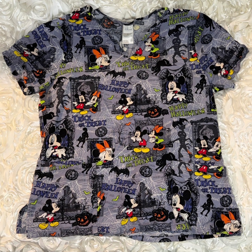 Disney Mickey Minnie Mouse Halloween Scrub Top Gray V-Neck Short Sleeve Medium